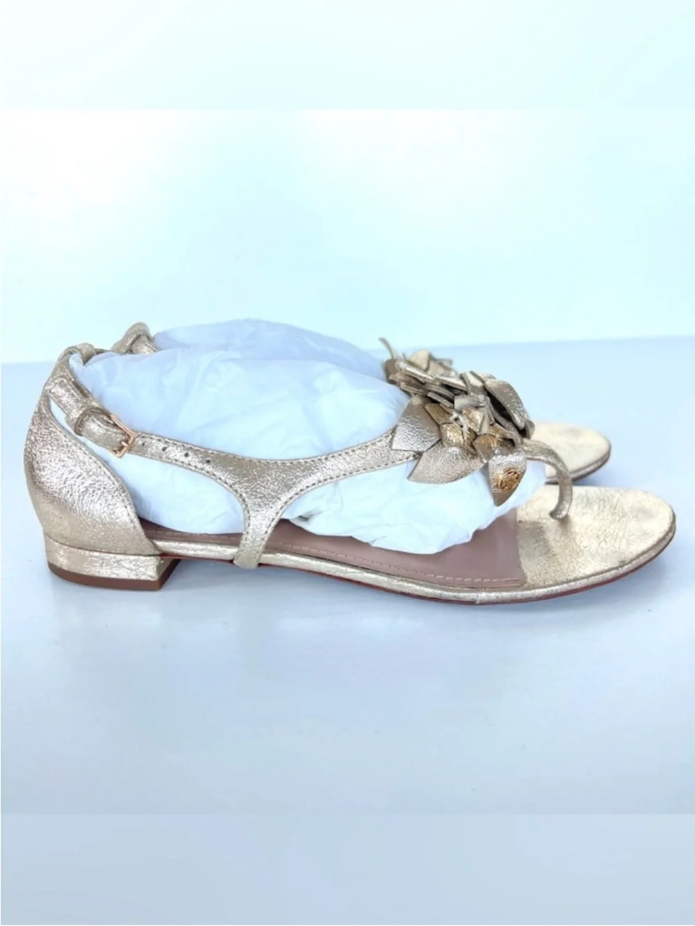 TORY BURCH Blossom Floral Gold Leather  Thong Flat Buckle Strap Sandals Sz 9 1/2